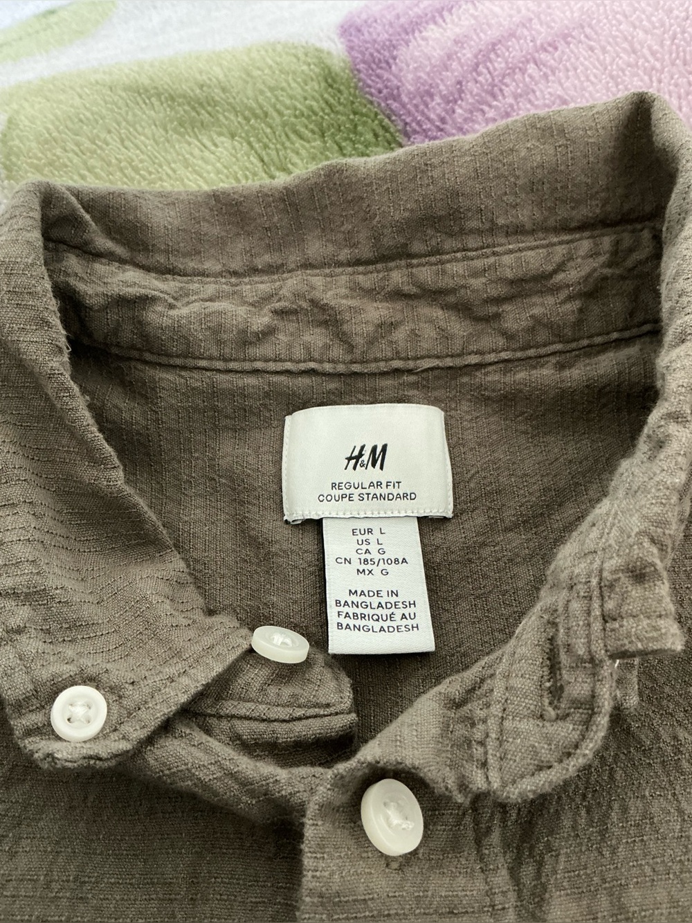 H&M Men’s Regular Fit Textured Shirt - Picture 8 of 12